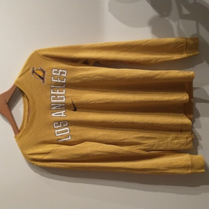 Lakers‎ Long Sleeve T-Shirt. Gold and Purple. Small.